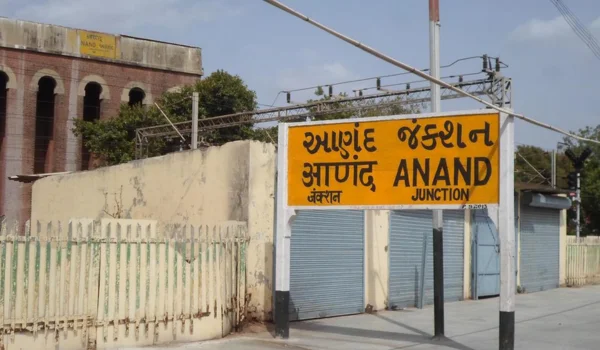 Anand District, Gujarat: Area, Population, History, Tourist Places, PIN Codes & Important Facts (2026)